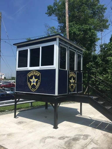 Elevated Sheriff security booth